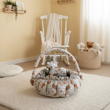 Printed Cotton Baby Round Cot with Pillow- Green Deer