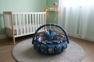 Printed Baby Round Cot With Pillow- Teal