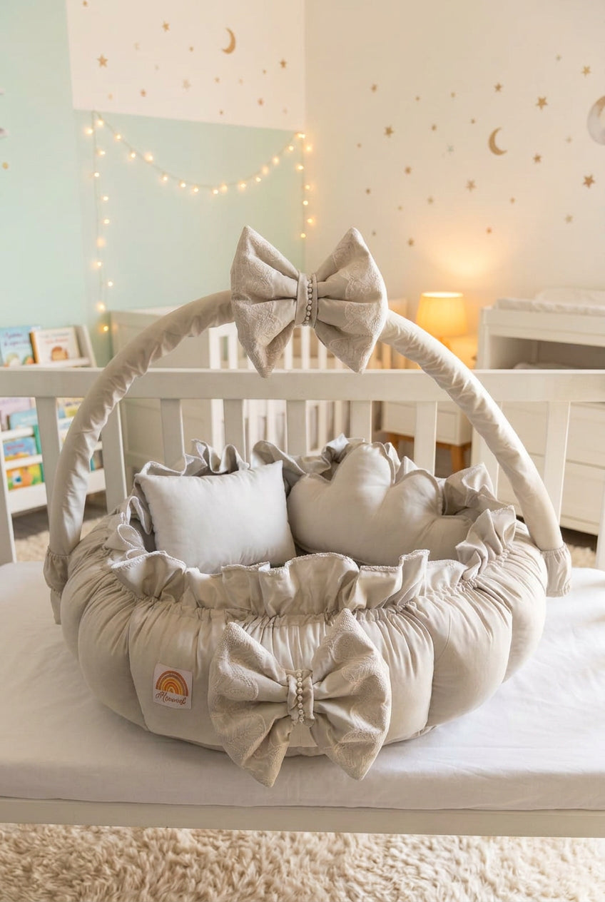 Luxury Cotton Baby Round Cot with Pillows and Mosquito Net-Beige